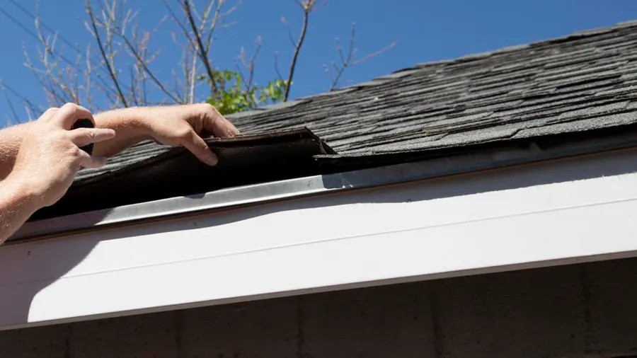 roof inspection in winter, Houston